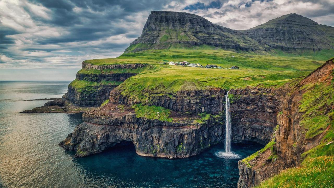 Guesthouse Hugo Sørvágur Dış mekan fotoğraf